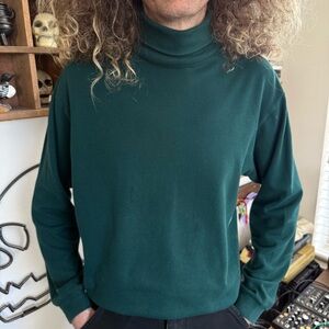 Vintage 90s Trader Bay Forest Green Turtleneck ~ Size Medium
